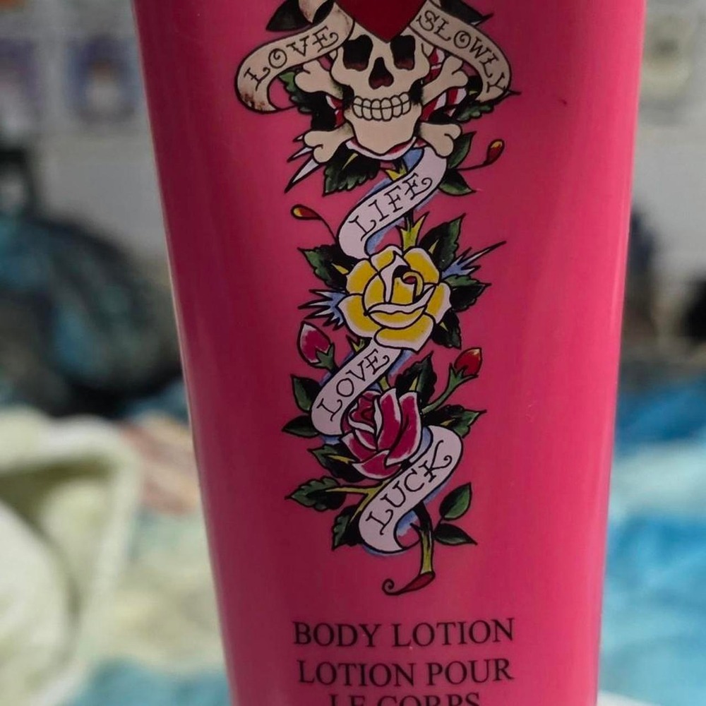 Ed Hardy Body Lotion Pink Tattoo Skull Rose Love Life Luck 6.8oz 200ml NEW